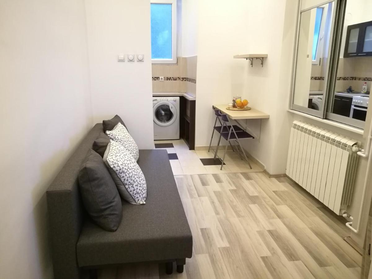 Apartment In The Heart Of Beograd Bagian luar foto